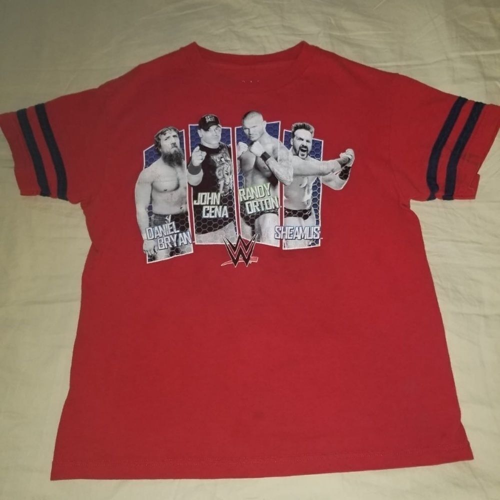 KIDS WRESTLEMANIA TEE SHIRT LARGE. B33
